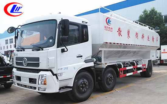 30立方東風(fēng)天錦小三軸<a href=http://www.jswmsh.cn/siliaoche/ target=_blank class=infotextkey>飼料車</a>