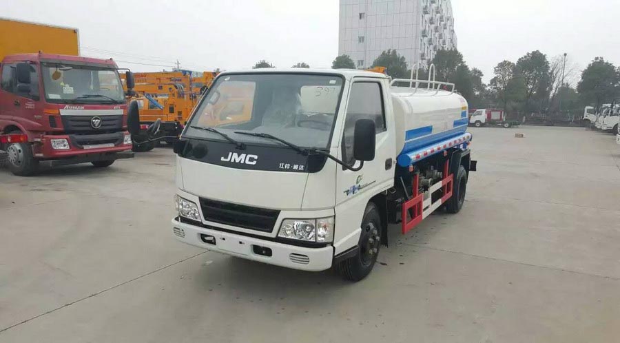 江鈴順達(dá)5方<a href=http://www.jswmsh.cn/ssc target=_blank class=infotextkey>灑水車</a>